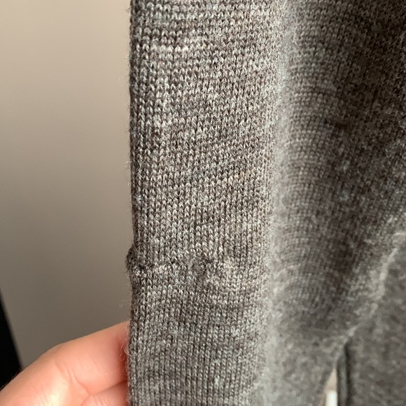 Comfortable sweater dress. Perfect with fall boots! - Picture 3 of 7